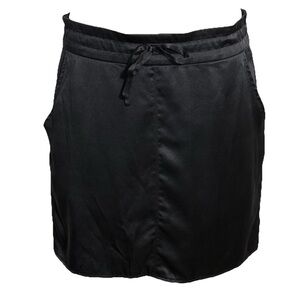 Emerson Fry Black Silk Skirt Size 2 Pockets